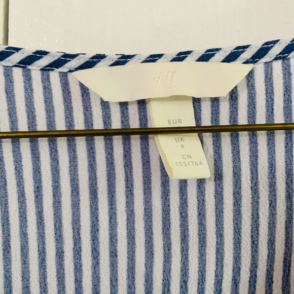 H&M dress striped top - Picture 3 of 4